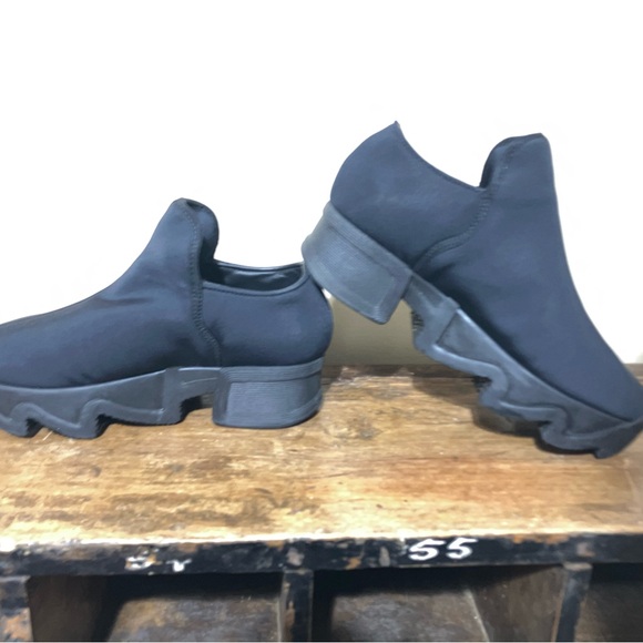 WES I Black Low Top Sneaker Girls-Women's - Picture 4 of 7